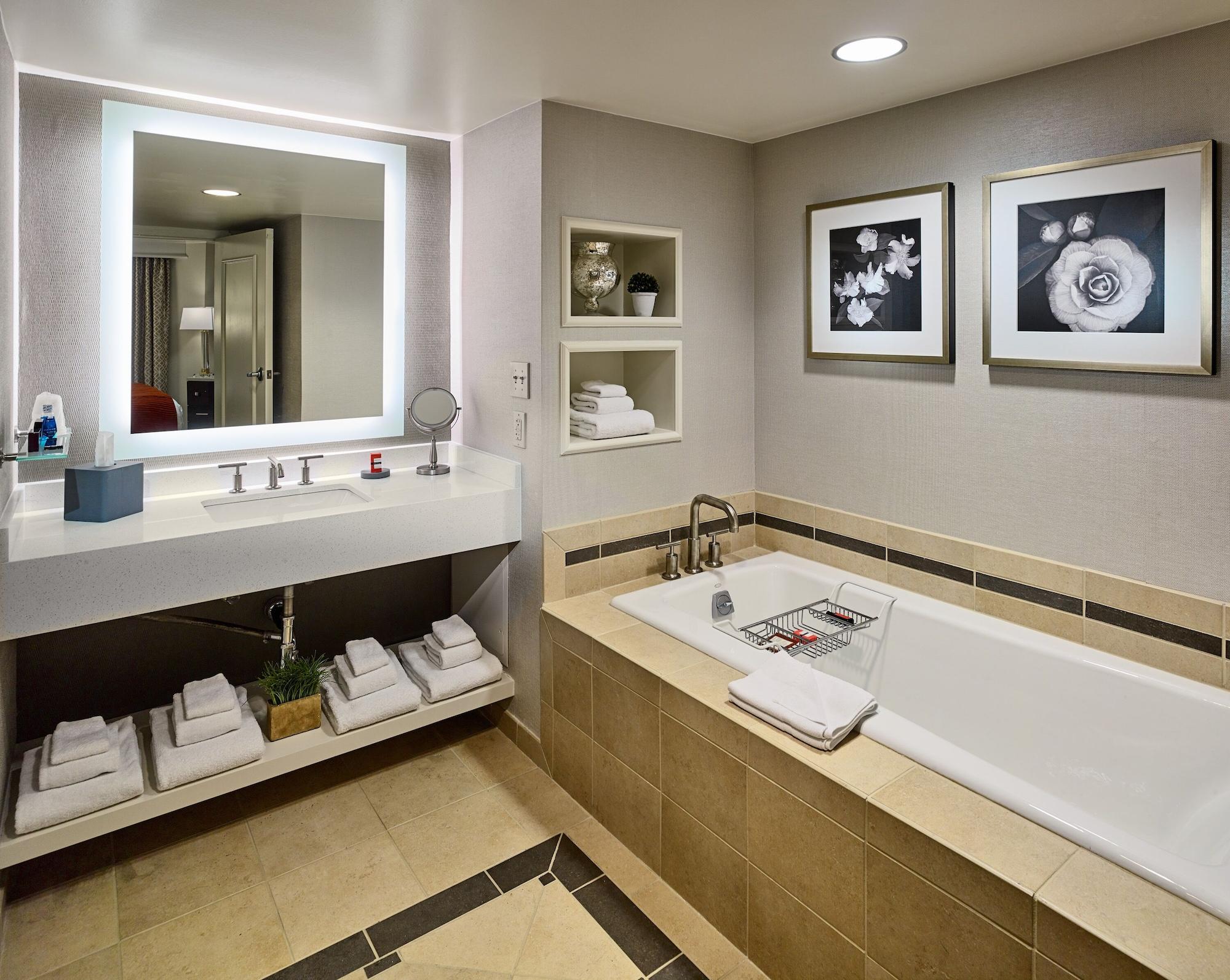 The Hotel At Auburn University Bagian luar foto